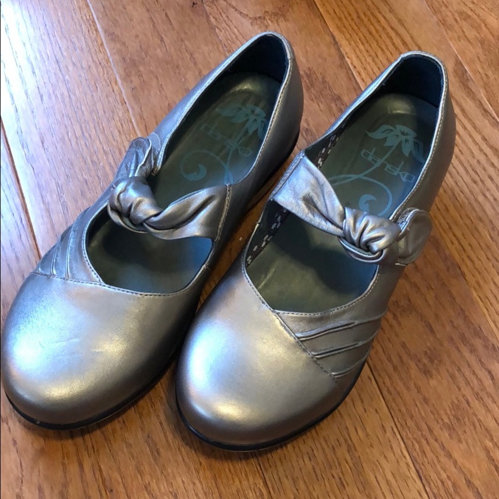 New Dansko Professional Shoes